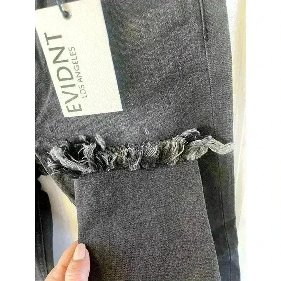 NWT Evidnt Anthropologie Hermosa Jeans Raw Fringe Ankle Black washed Size 26 - Picture 4 of 6
